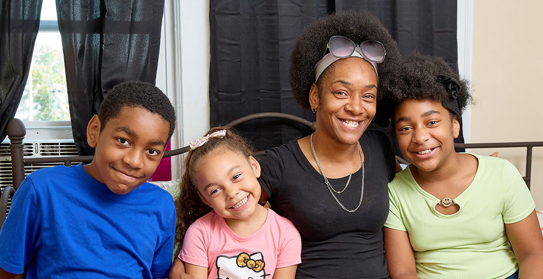 Felisha_with_kids.jpg